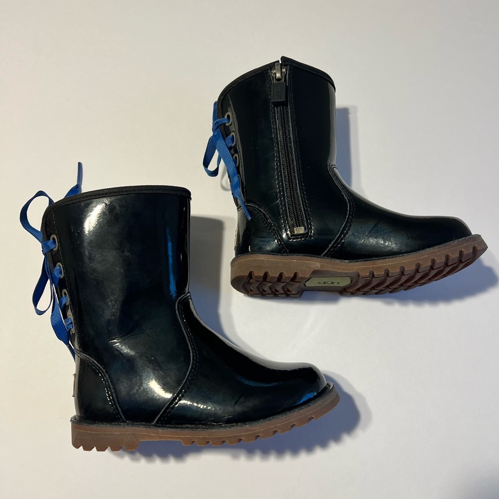Ugg boots size 7 baby girl